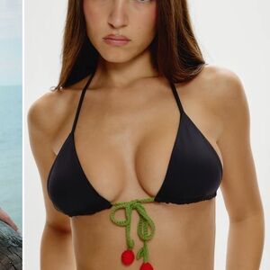 Frankie’s Bikinis x Réalisation Par Nick Triangle Bikini Top